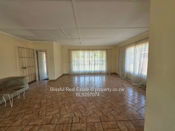 3-bedroom house for rent in Westgate