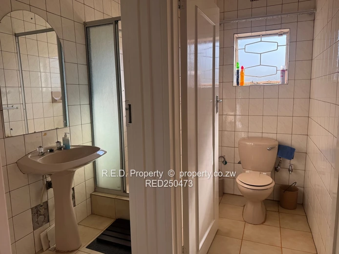 Spacious Family Home In Parklands!