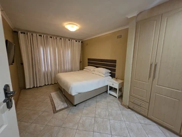 3 Bedroom Garden Flat