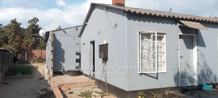 3-Bed Home in Mufakose | Municipal Water & Good ZESA