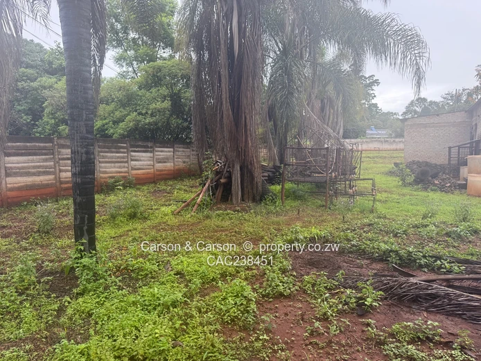 Incomp. Shell on Vast piece of land in the G/Triangle 