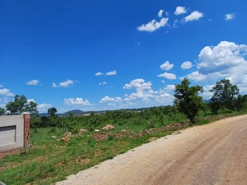 Commercial & Industrial Land