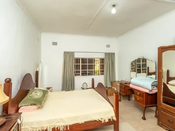 Farm & Agricultural Land