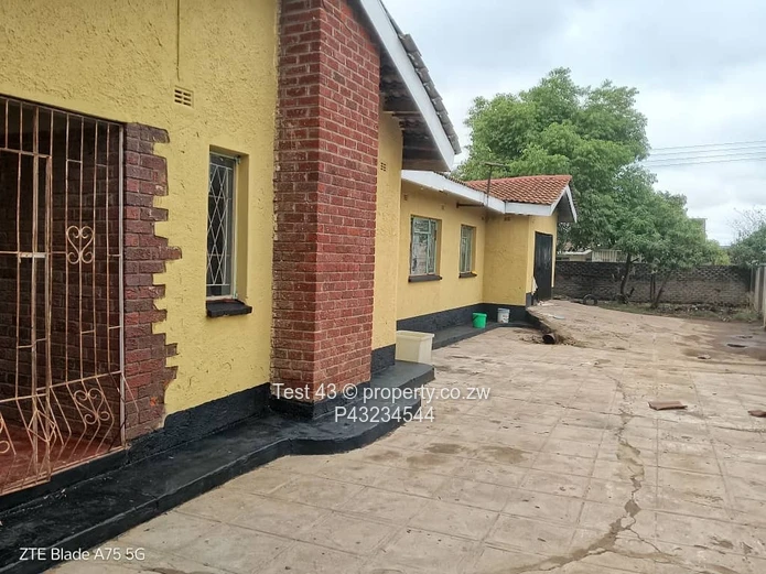 Chitungwiza House for sale 