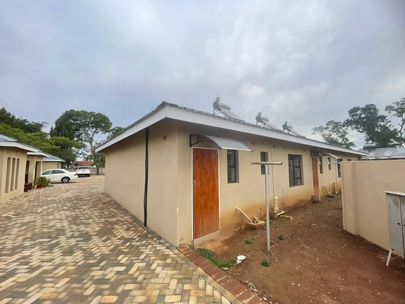 2 Bedroom Garden Flat