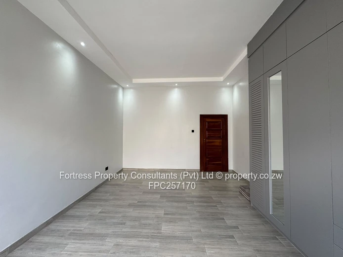 Brand New 4-Bed House in Arlington East