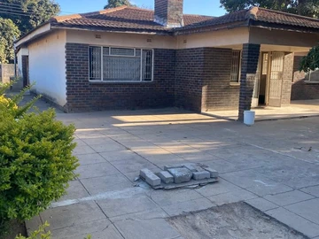 Spacious 4-Bedroom House for Rent in Secure Chitungwiza