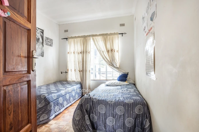 Borrowdale Mansion, Victor Darcy Close