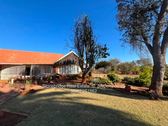 3 Bedroomed House in Newton West for sale