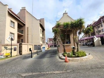 Apartment In South Africa Sunbird Estate, Sundowner For Sale 