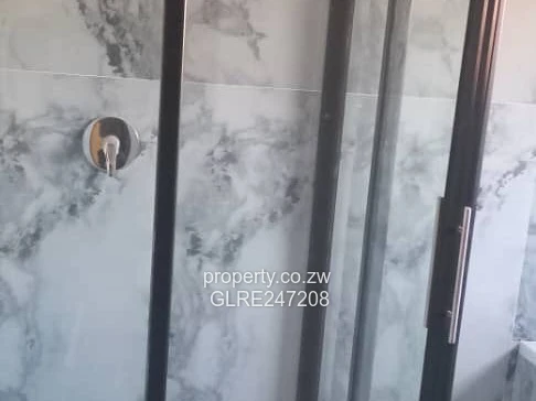 Mount Pleasant 4-Bed, 3-Bath Flat with Borehole