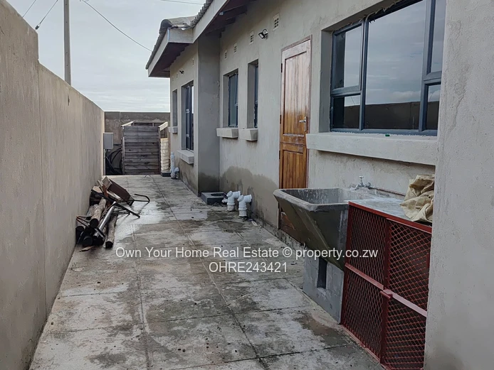 Mabvazuva house to let 