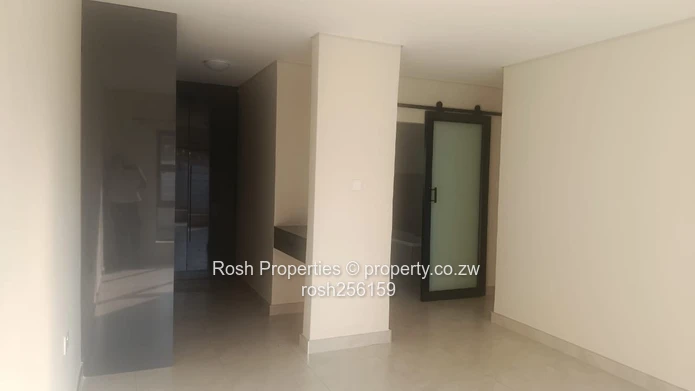 Modern 2-Bed Garden Flat with Borehole in Marlborough