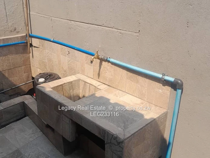 Neat and Modern 3-Bedroom House in Glen Norah