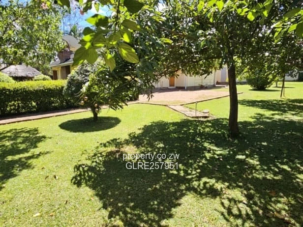 Vainona 3-Bed Home on 2000m² with Borehole & Lapa