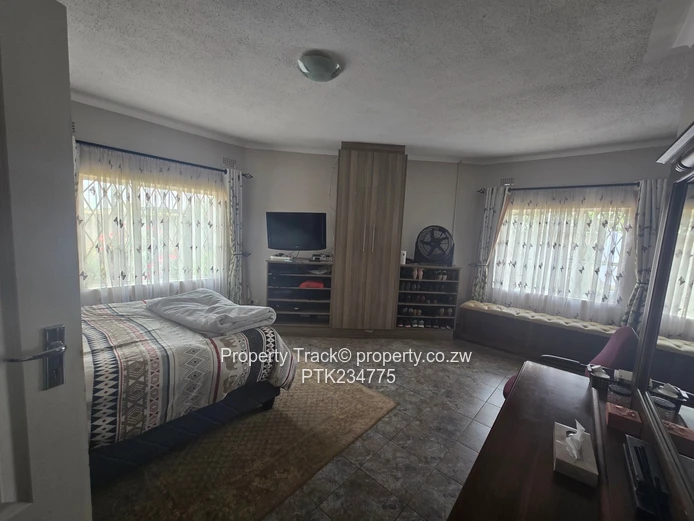 Neat and idyllic family home