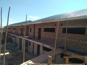 2 Bedroom Flat & Apartment