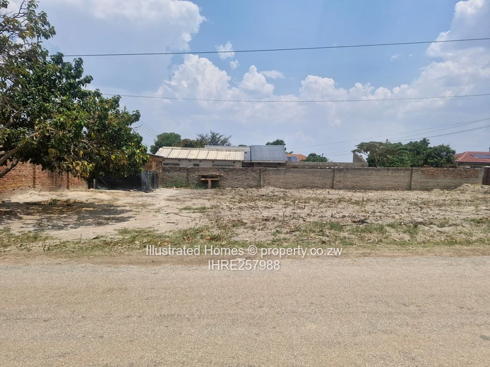 Old Zimre Park