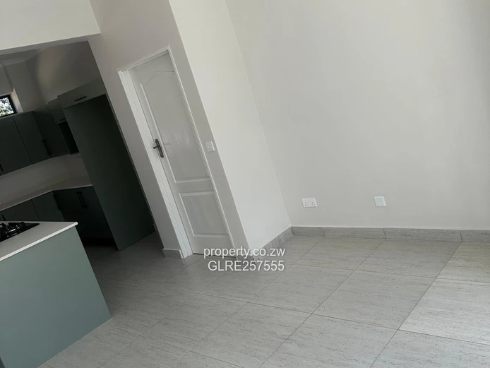Modern 2-Bed, 2-Bath Apt in Vainona, Harare — Borehole