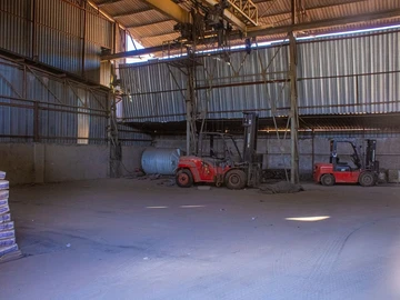Warehouse & Factory