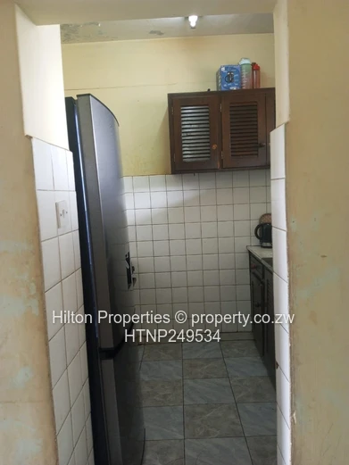 Eastlea 2-Bed Apartment — Borehole & Parking