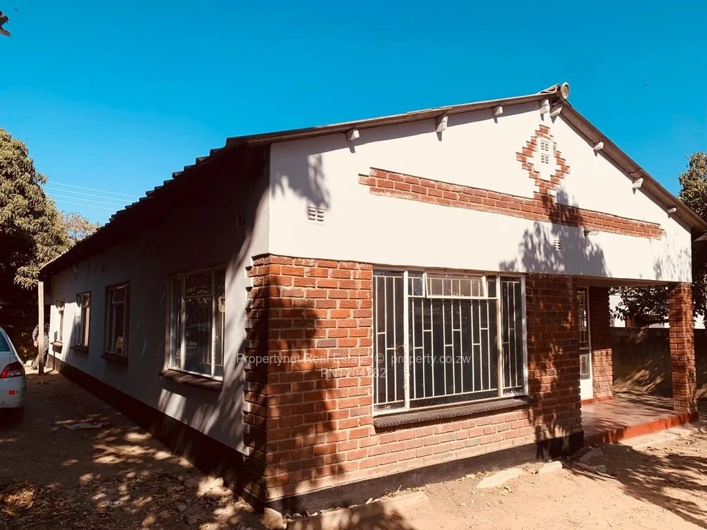 4 Bed Houses for Sale in Zengeza PNT204282