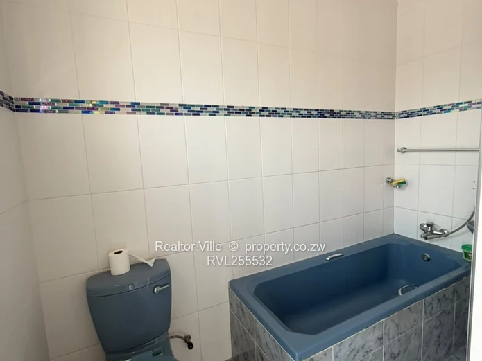 7 Bedroom House for Rent in Borrowdale