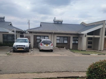 2 Bedroom Flat & Apartment