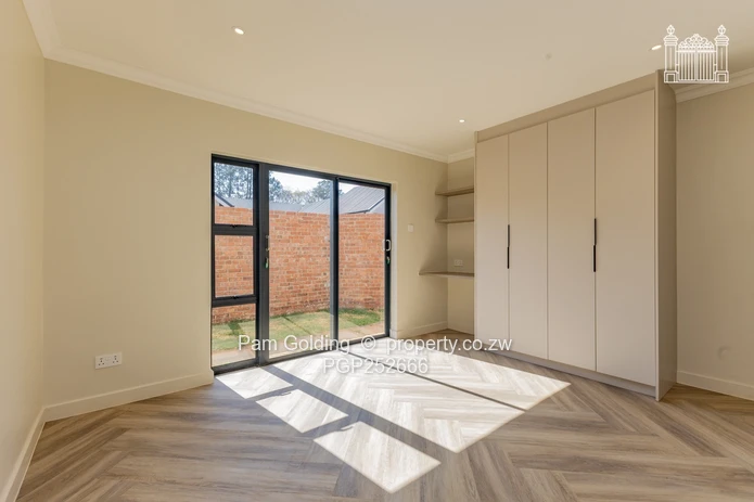 Outstanding Brand New Townhouse