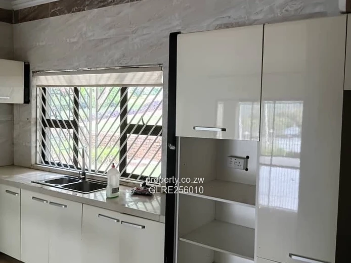 Borrowdale 3-Bed: Solar, Borehole & Enclosed Verandah