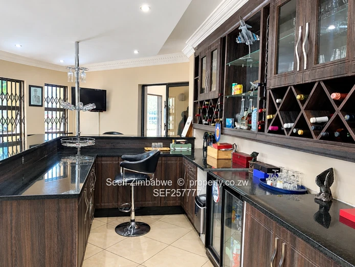 Exclusive Luxury Property For Sale   (Sole Mandate)