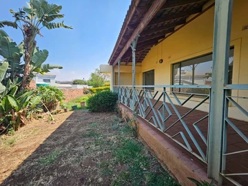 3 Bedroom Flat & Apartment