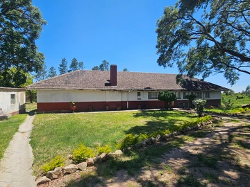 Farm & Agricultural Land