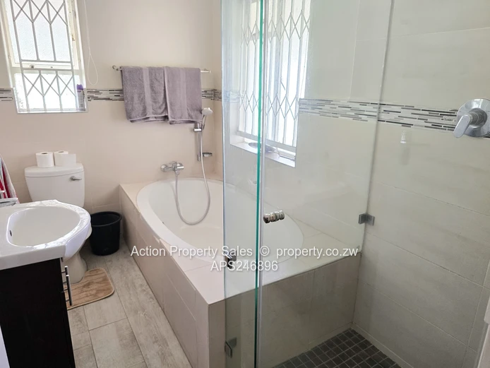 Lovely Fully Furnished House! 
