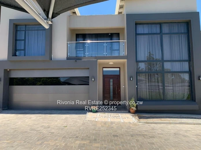 Luxury 5-Bed Highlands Apartment with Double Garage & Borehole