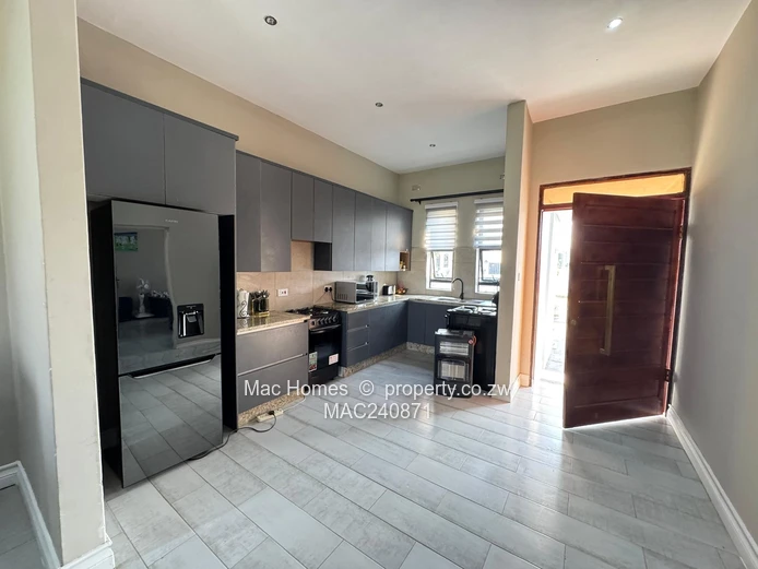 Greendale's Finest- Peakwood 3 bed Cluster