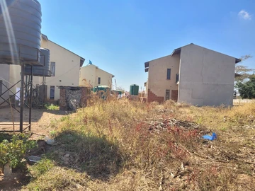 2 Bedroom Flat & Apartment