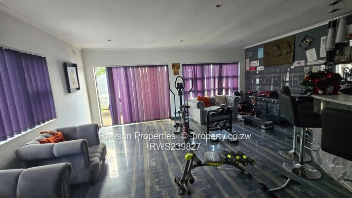 Spacious 5-Bedroom Family Haven in Secure, Modern Comfort