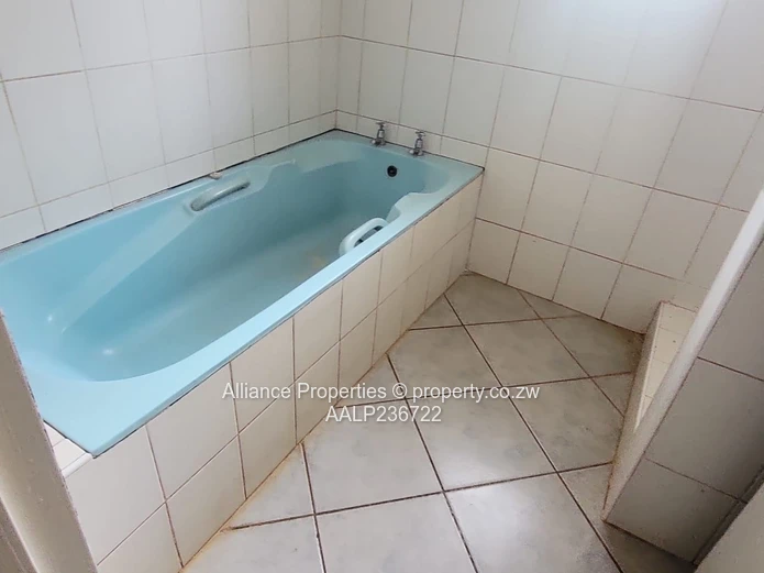 Prime Helensvale Residential Stand