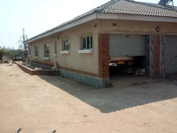 5 Bedroom House