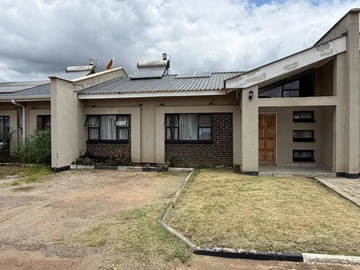 2 Bedroom Flat & Apartment