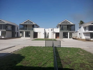 3 Bedroom Garden Flat