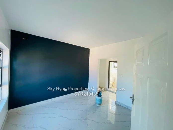 Avondale West Duplex Flat To Let