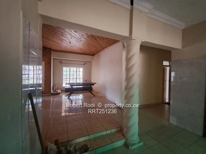 3 bed family home in Mandara