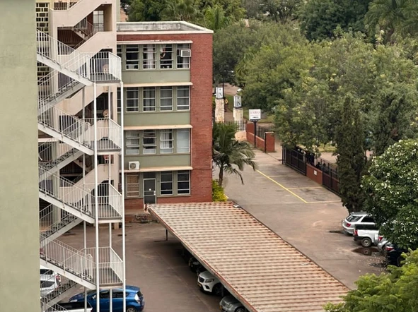 One bed Neat Flat for Sale with tittle deeds asking $50k Negotiable borehole available 
