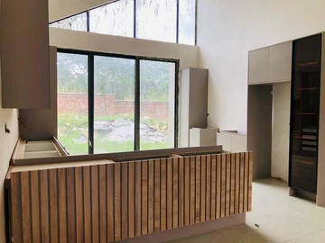 4 Bedroom Garden Flat