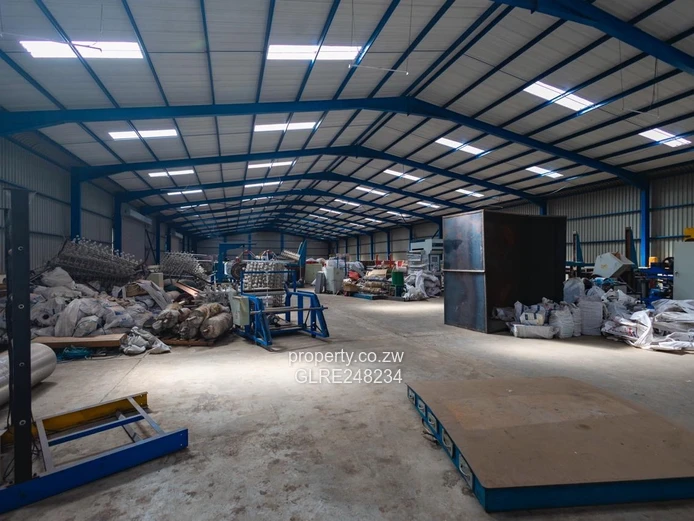 2,000 sqm Warehouse/Factory on 2,600 sqm Land in Madokero, Borehole