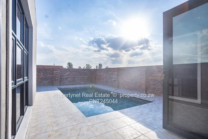 Modern Luxury in Arlington East!!!