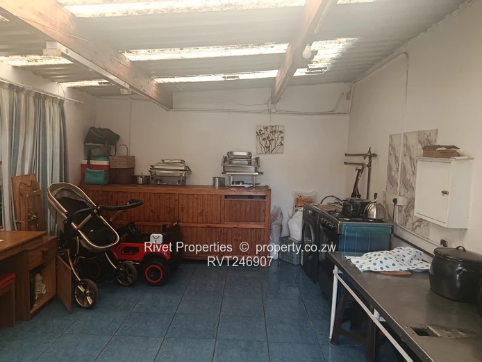 Glen Lorne Property For Sale Access To Enterprise Road
