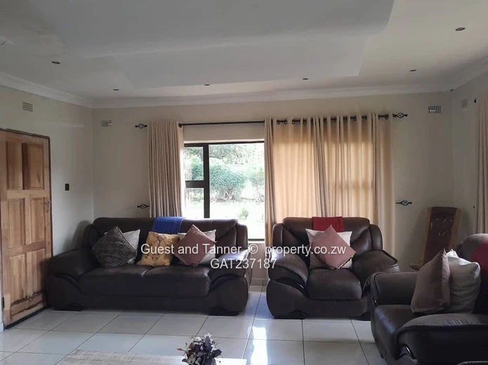 Commercial Property For Rent In Highlands